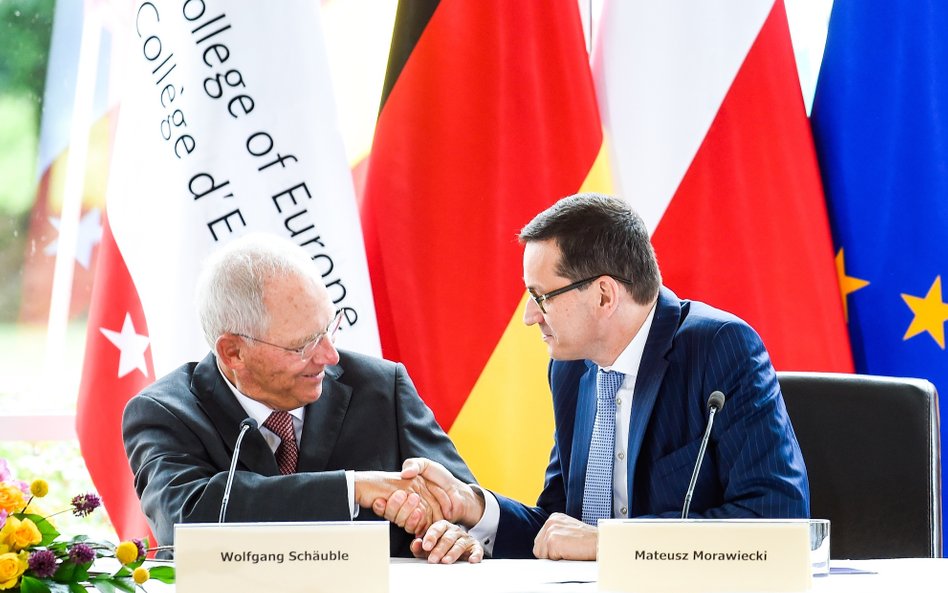 Wolfgang Schäuble i Mateusz Morawiecki podczas debaty o przyszłości Europy w Warszawie, 25 czerwca 2