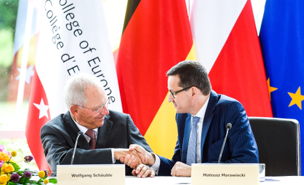 Wolfgang Schäuble i Mateusz Morawiecki podczas debaty o przyszłości Europy w Warszawie, 25 czerwca 2