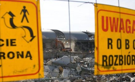 By rozebrać budynek również trzeba mieć pozwolenie budowlane