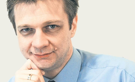 Kamil Jaros, analityk, Efix DM