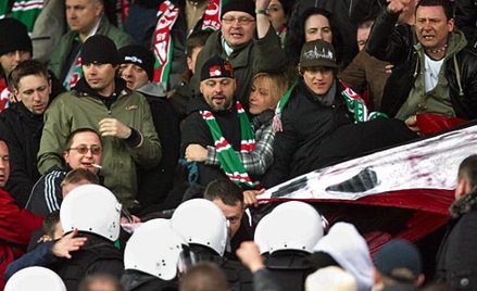 Władze Legii się nie ugną. Kibice też