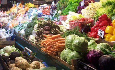 Pkpir: Jak udokumentować w księdze zakup owoców i warzyw od ich producenta