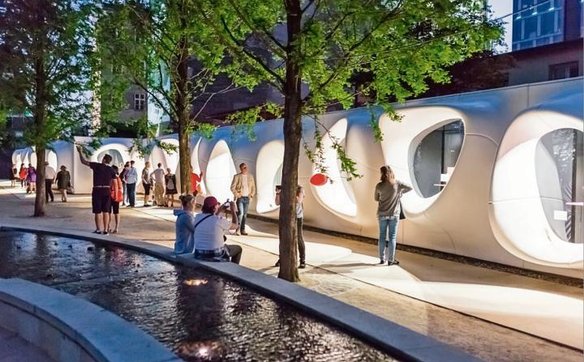 Powstanie Placu Europejskiego było dużą zmianą w myśleniu o przestrzeni publicznej wokół budynków ko