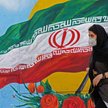 Iran (na zdjęciu mural na stołecznej ulicy) jest krajem, w którym wirus najbardziej dotknął elity. D