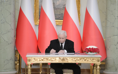 Powrót Jarosława Kaczyńskiego do rządu to sygnał, że ktoś w partii rządzącej uznał, że kampania wybo