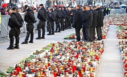 Las smoleński u drzwi Kreona
