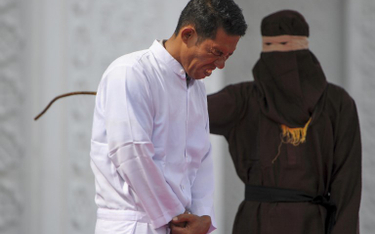 Indonezja: Chrześcijanin skazany na chłostę za sprzedaż alkoholu