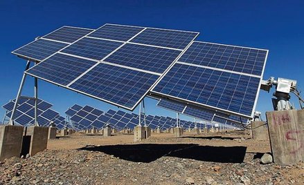 Z powodu spadku cen wartość chińskich produktów solarnych sprzedanych w Europie spadła w zeszłym rok