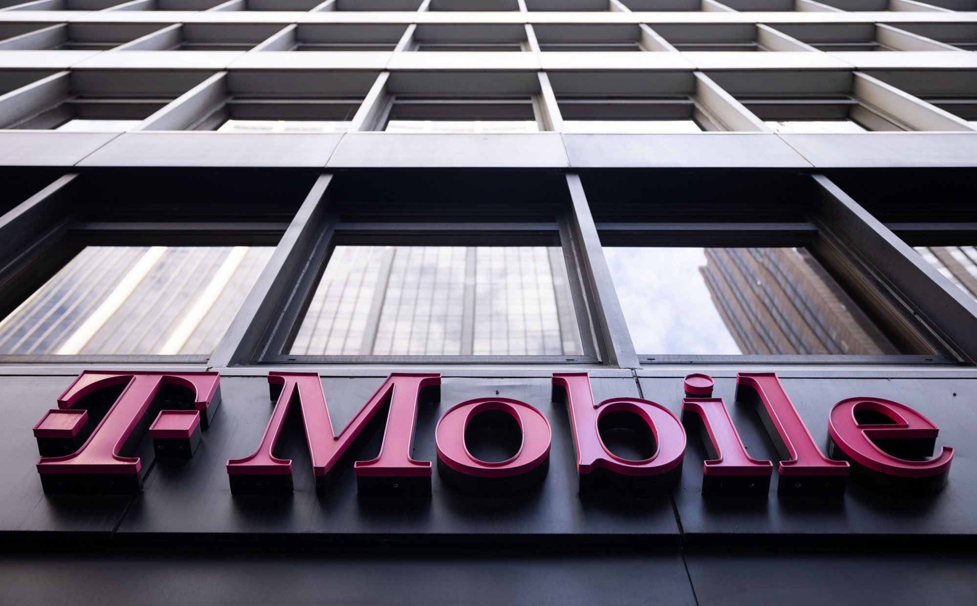 Sąd podtrzymał gigantyczną karę dla T-Mobile. Chodzi o ofertę z „haczykiem”