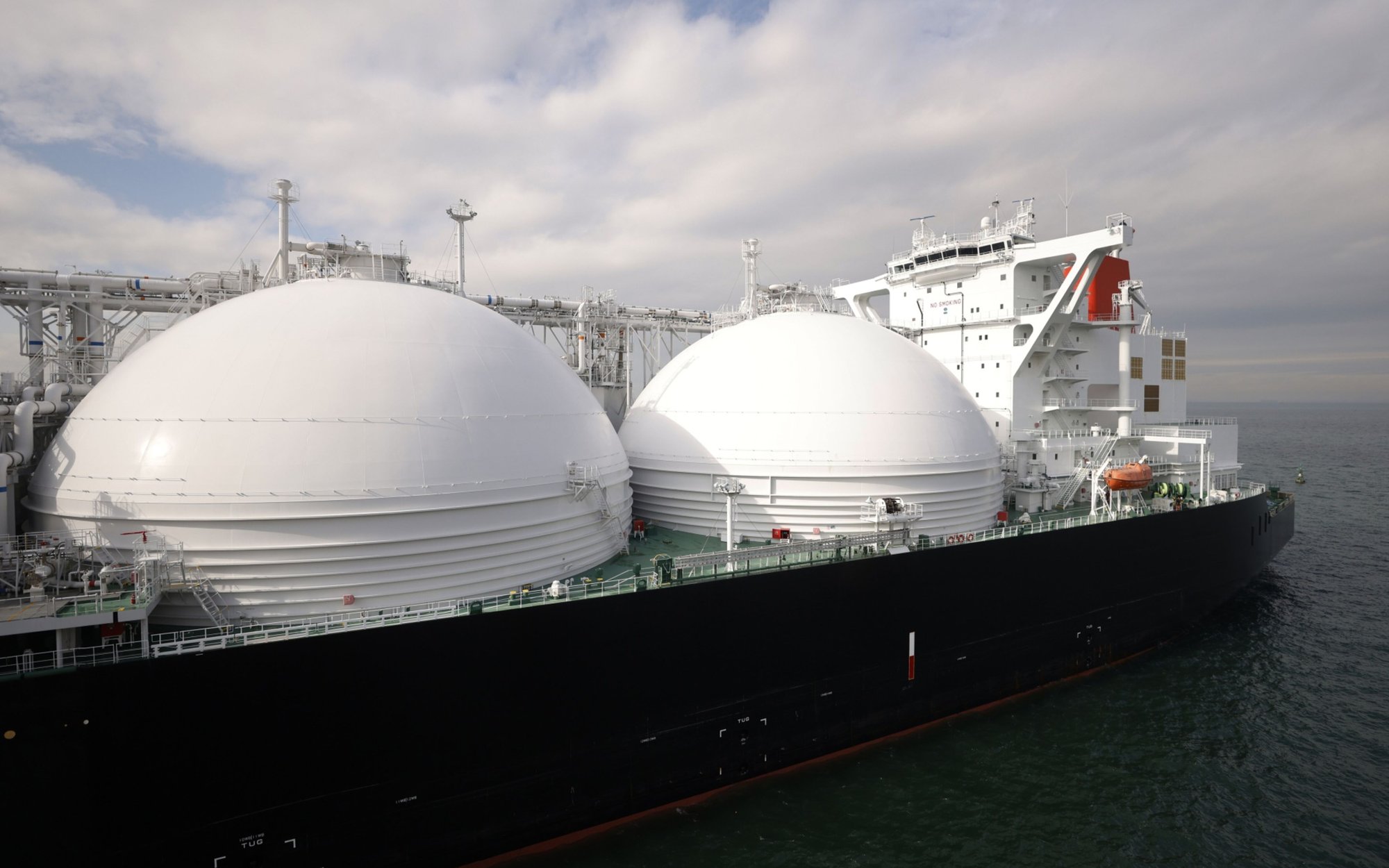 Sankcje na Rosję nakręcają eksport LNG z Ameryki