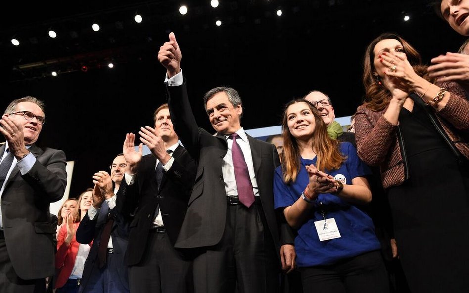 Tylko „szokowa terapia” może zmienić Francję – uważa Fillon.