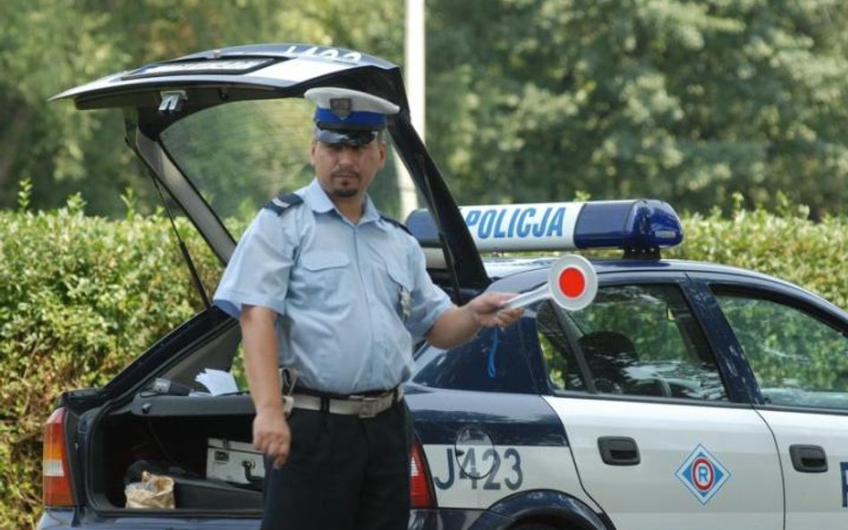 Policjant sam wpisze punkty karne