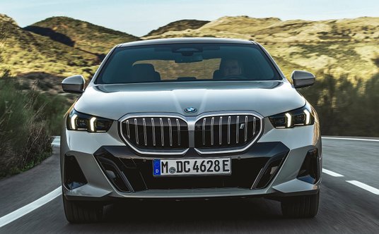 BMW i5