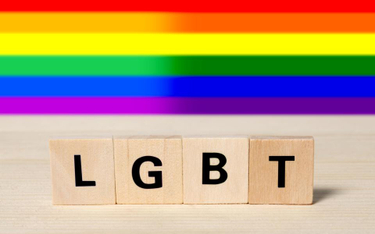 "Teczowy piątek" LGBT w szkołach tylko za zgodą rodziców