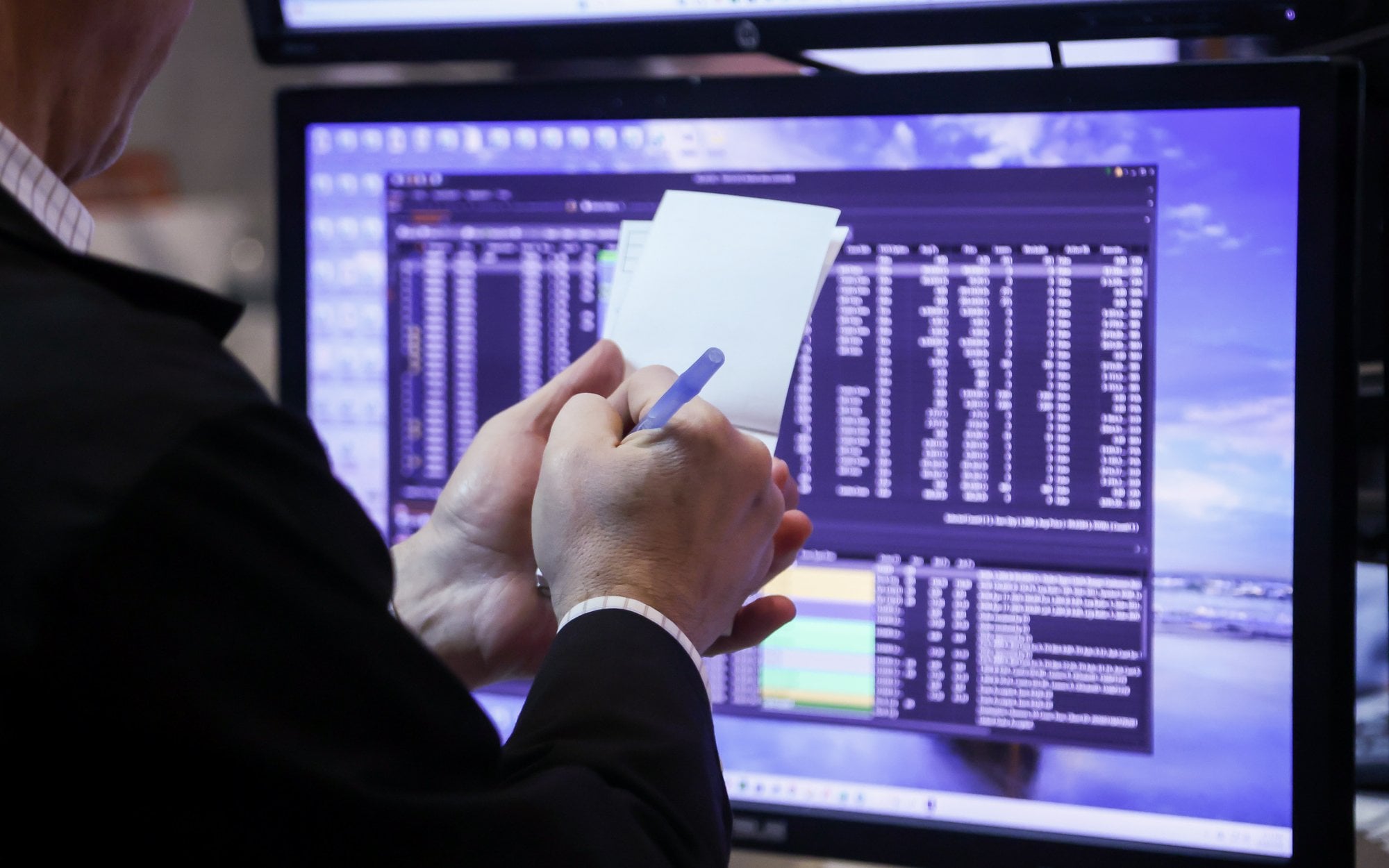 Polscy inwestorzy patrzą z optymizmem na rynek krajowy - badanie Saxo Banku