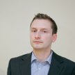 Niech rządzący nie otwierają szampana