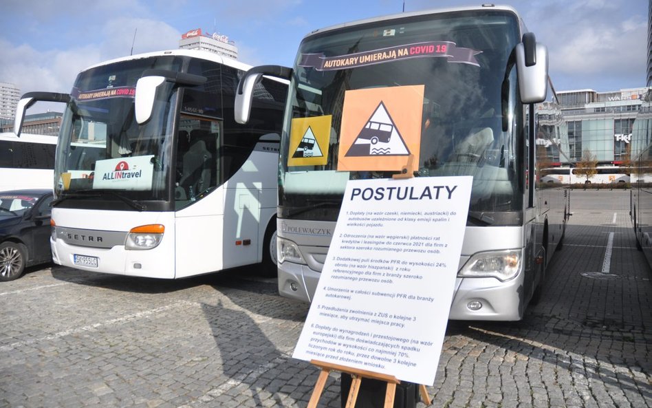 Pogrzeb autokarowych przewoźników