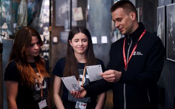 Do wolontariatu Muzeum Powstania Warszawskiego zgłaszać się mogą osoby, które ukończyły 14 lat