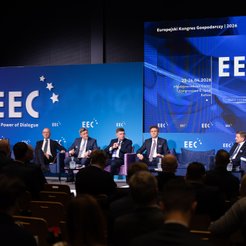 Polskie firmy chciałyby być obecne przy obsłudze elektrowni atomowej przez wiele lat – podkreślali u