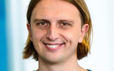 Założyciel firmy Revolut Nik Storonsk: Z popiołów powstały innowacyjne startupy