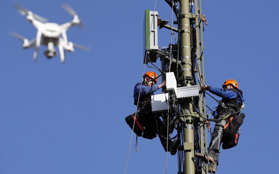 57 proc. Polaków nie chce masztu 5G obok domu