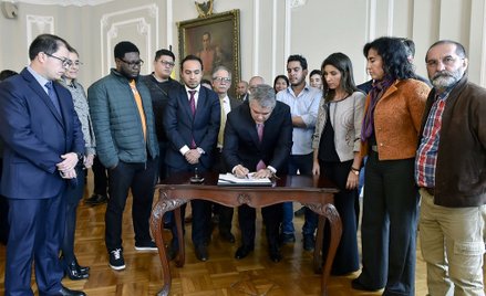 Sukces studentów: Kolumbia przeznaczy 1,5 mld dol. na szkoły wyższe