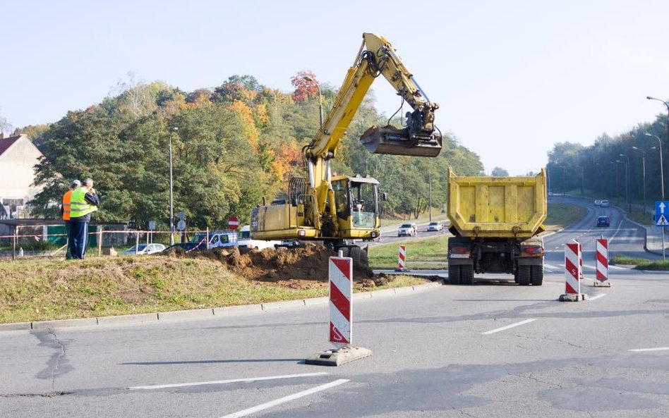 Firmy zarobią na utrzymaniu dróg