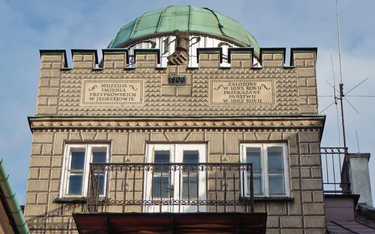 Nad Muzeum im. Przypkowskich w Jędrzejowie góruje kopuła dawnego obserwatorium astronomicznego.