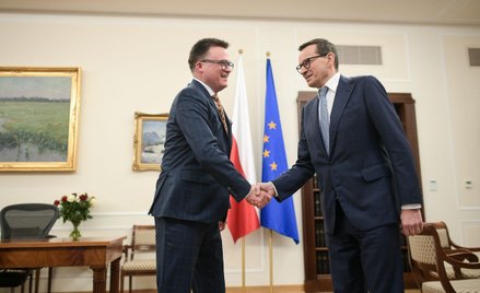 Marszałek Sejmu Szymon Hołownia i premier Mateusz Morawiecki