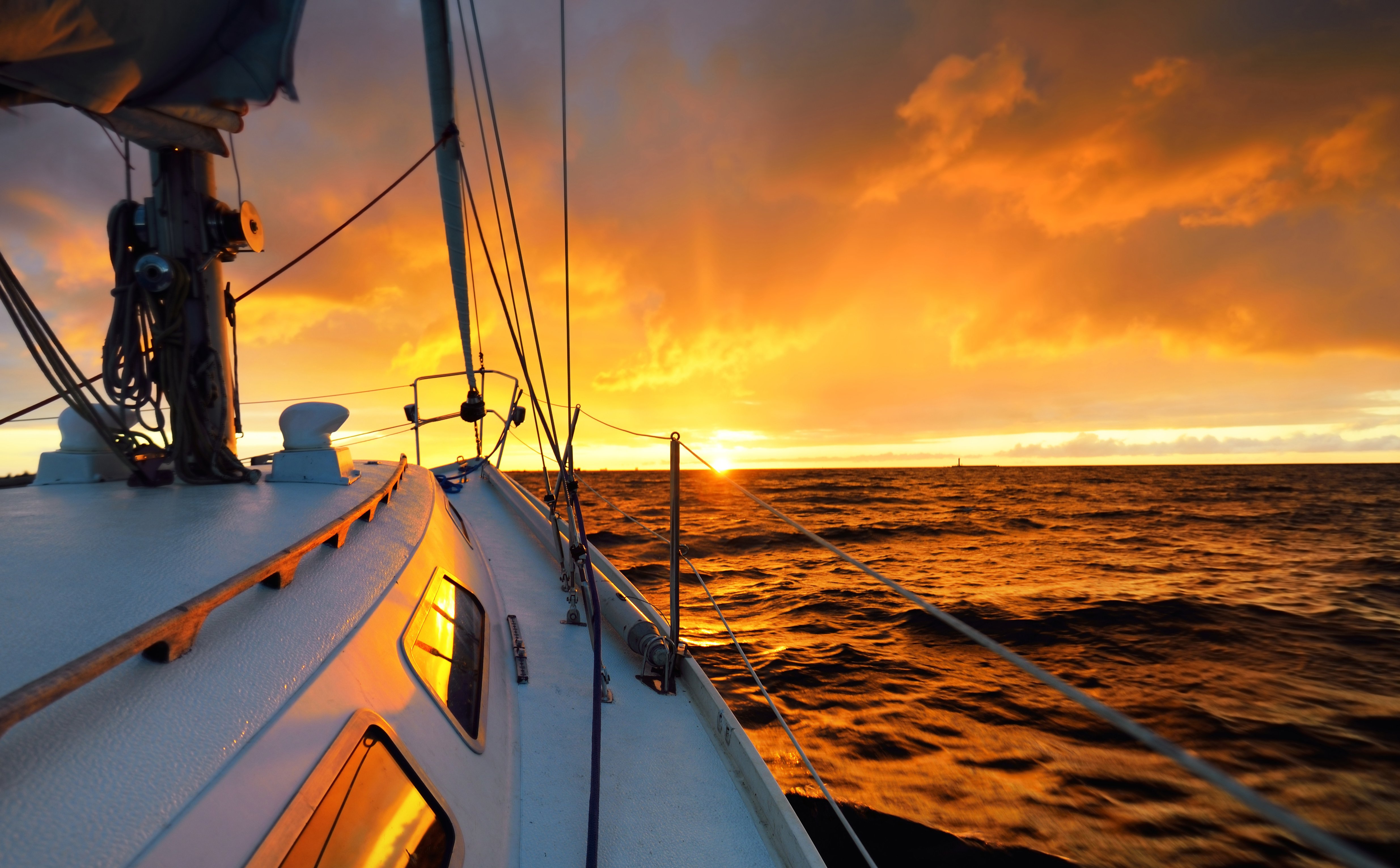 Wycieczki i masaże za pół miliona, czyli KPO po warszawsku