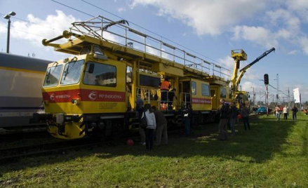 Zainteresowani kupnem PKP Energetyki mają mieć więcej czasu na składanie wiążących ofert. Mowa nawet
