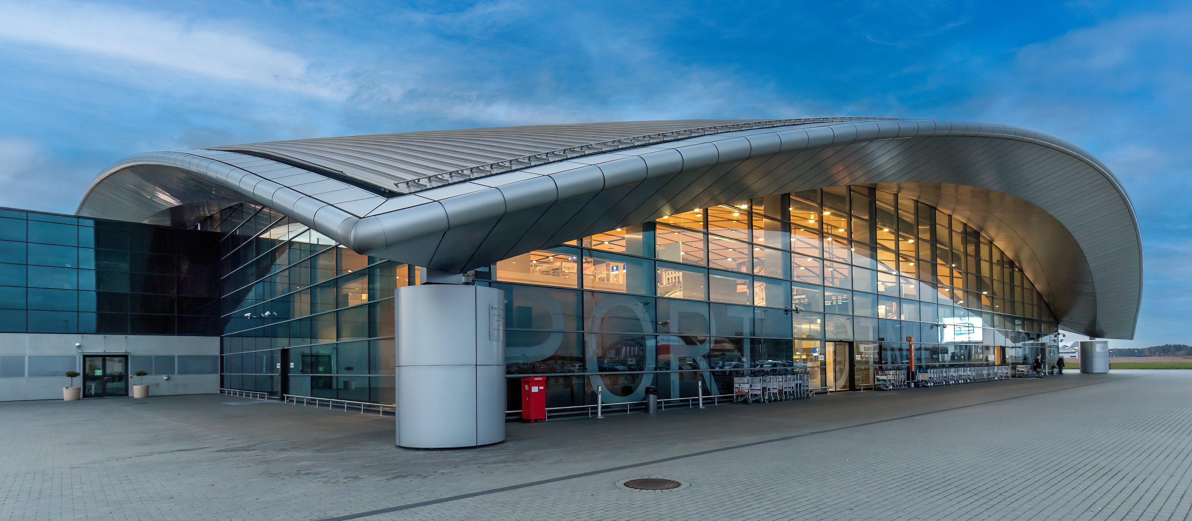 Regionalne lotniska generują inwestycje i dają pracę