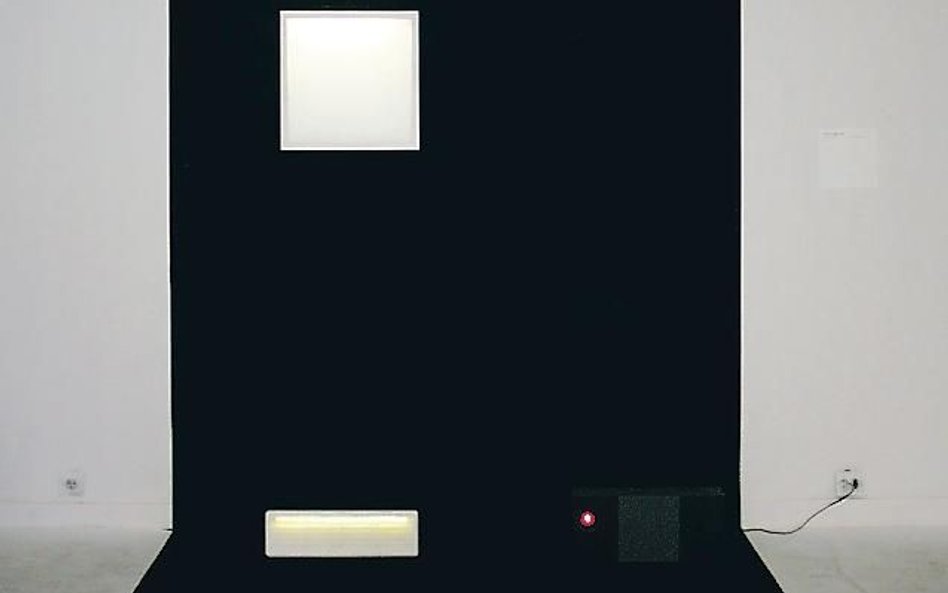 Wojciech Bąkowski, Napuszczanie sztucznej głębi,  2014, instalacja