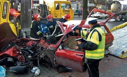 Połowa pytanych w sondażu „Rz” twierdzi, że usiłuje przekonać osobę, która piła alkohol, by nie siad