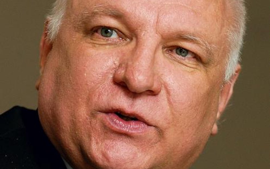 Zmiany personalne w LOT: państwo wspiera załogę