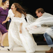 „Absolwent” – zdjęcie z próby w Teatrze Dramatycznym w Warszawie. Premiera w sobotę.