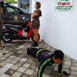 Indonezja: Nietypowy sposób karania za brak maski na Bali