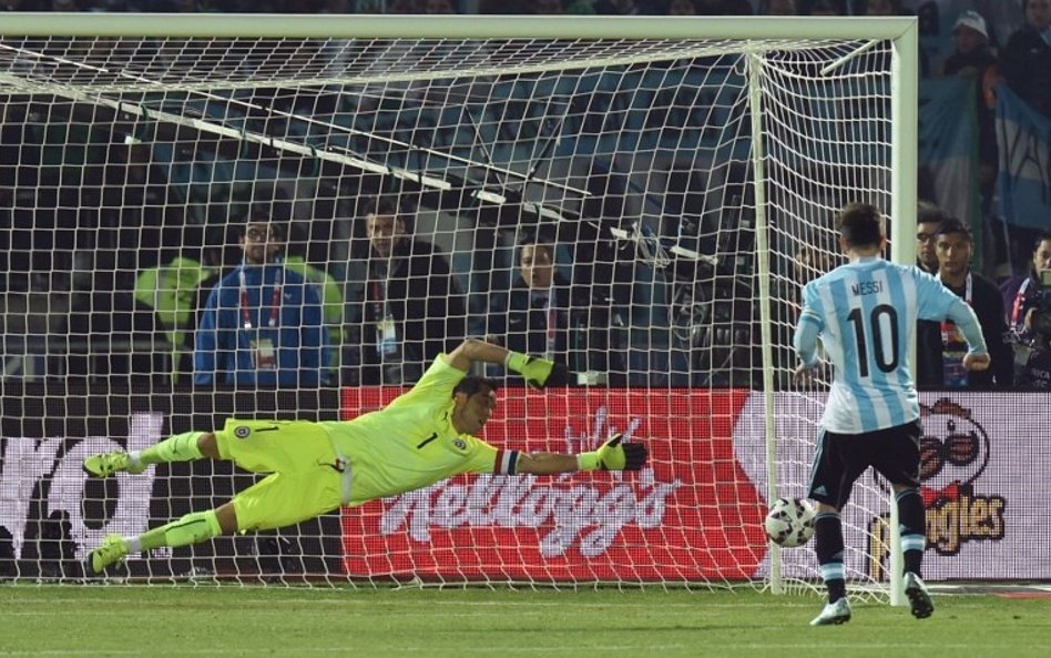 A potem przyszła seria rzutów karnych - Messi się nie pomylił...