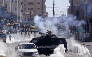 Izrael użyje ostrej amunicji przeciw protestującym