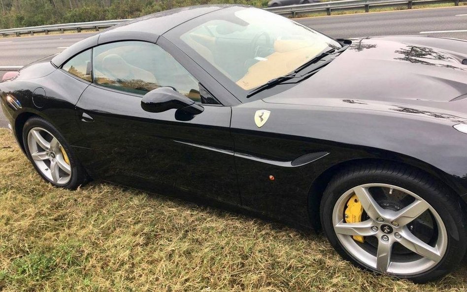 Kierowca Ubera jechał kradzionym Ferrari