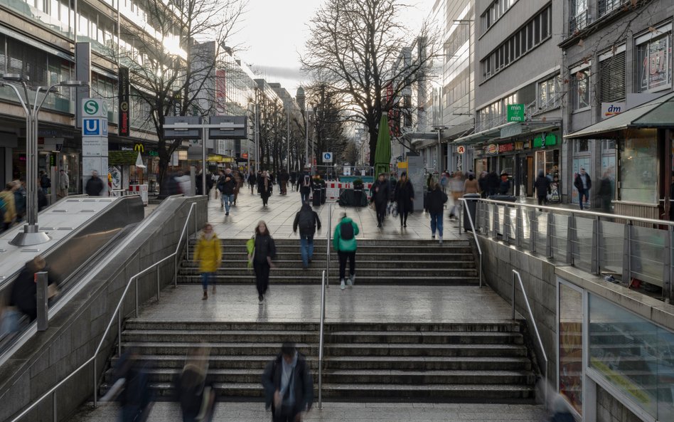 Skrócony czas pracy najczęściej oferują małe firmy