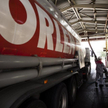 Spólki skarbu państwa PKN Orlen, Lotos: rafinerie wspierają wprowadzenie opłaty paliwowej