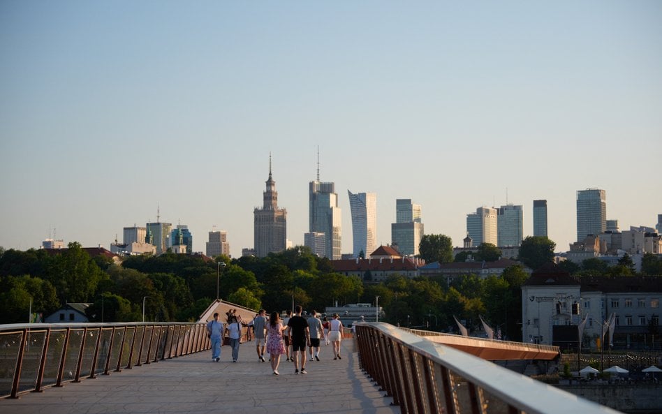 W ubiegłym roku zanotowano rekordowo niski stan Wisły w Warszawie. To wynik upałów i niewielkiej sum