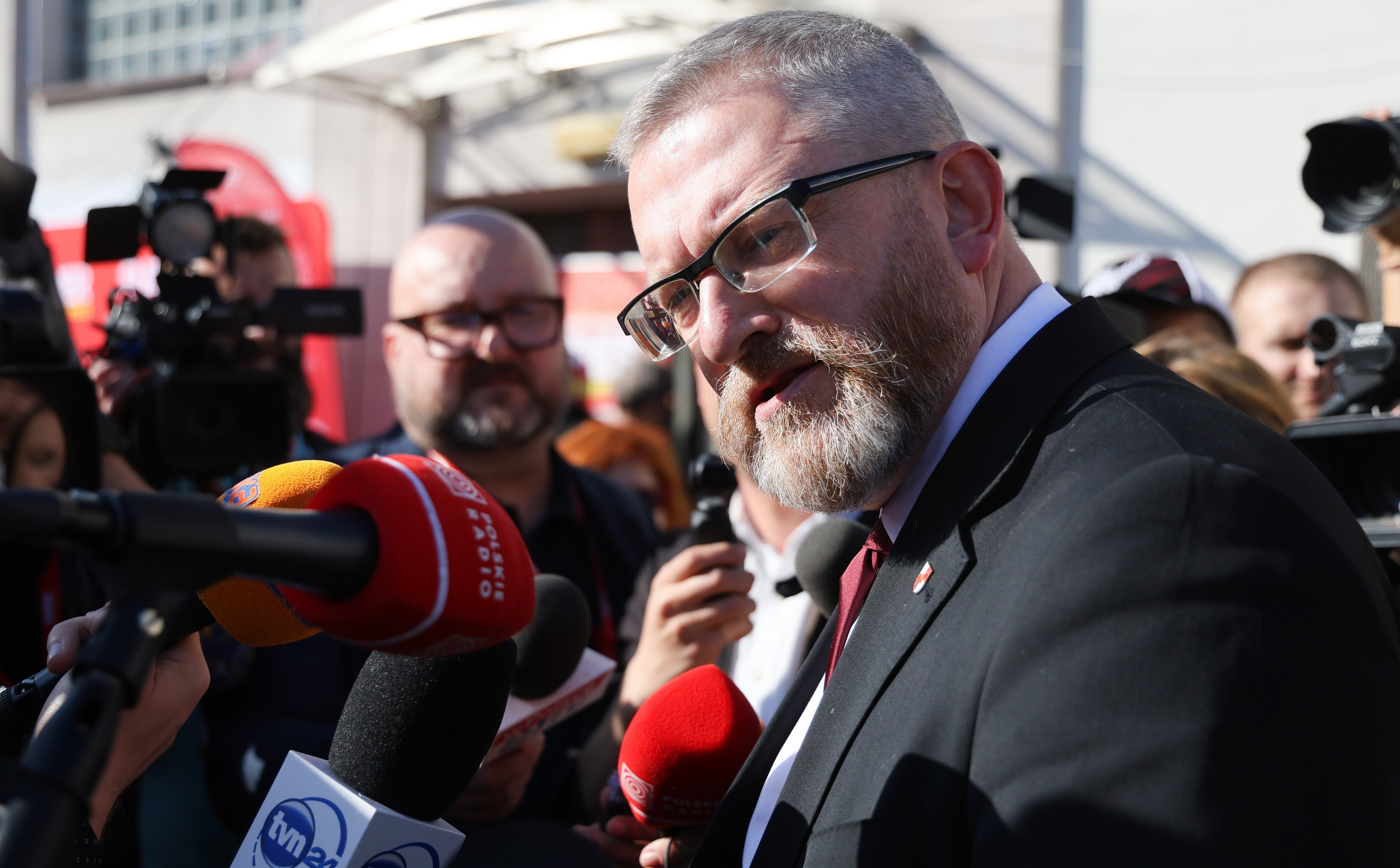 Incydent na wiecu Grzegorza Brauna w Białej Podlaskiej. „Skandal i wstyd”