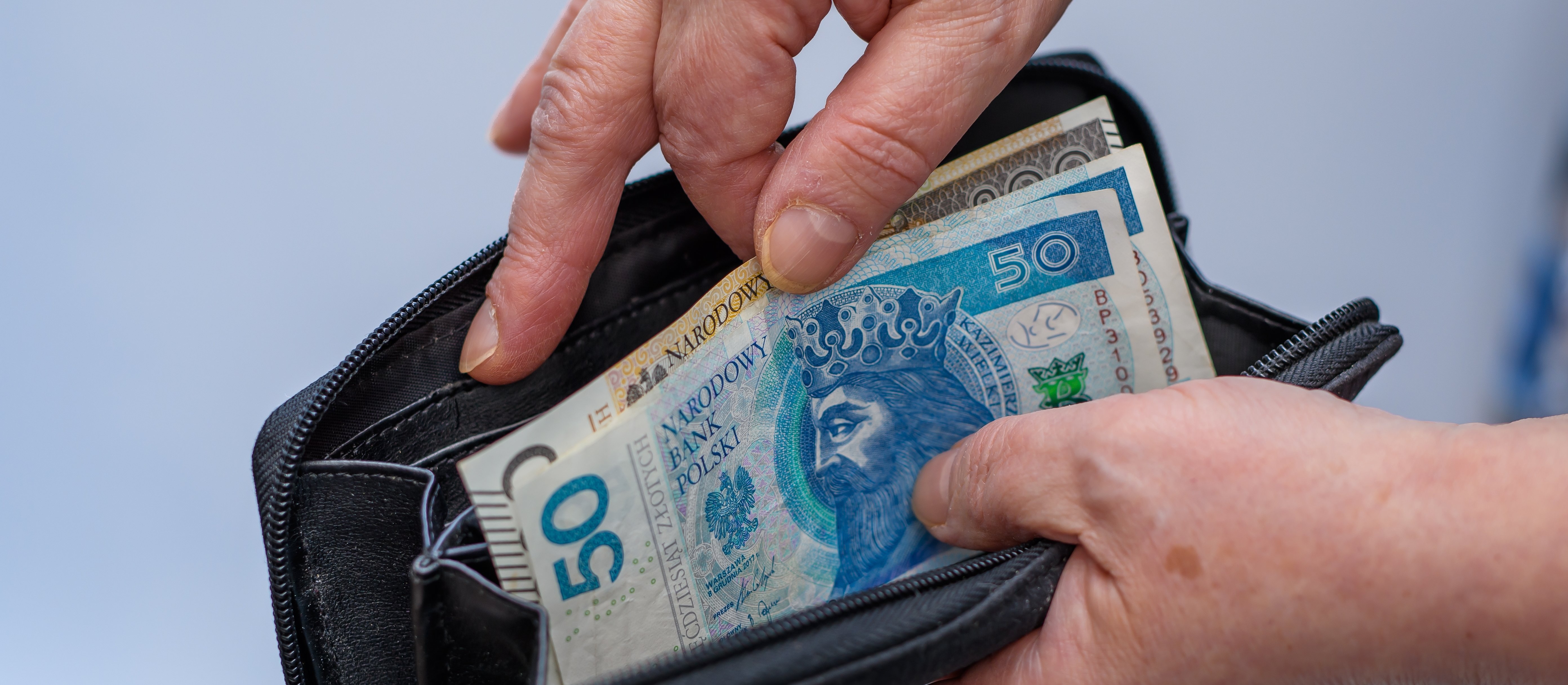 Nie wszyscy dostaną 14. emeryturę. Komu nie przysługuje świadczenie?