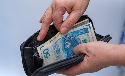 Nie wszyscy dostaną 14. emeryturę. Komu nie przysługuje świadczenie?