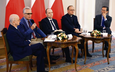 W Belwederze dyskutowali profesorowie: (od lewej) prowadzący debatę Włodzimierz Suleja, Andrzej Chwa
