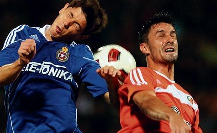 Maor Melikson (z lewej) w Łoweczu strzelił gola, który dał Wiśle zwycięstwo 2:1. Dziś rewanż w Krako