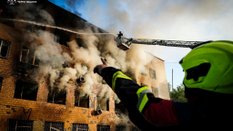 Skutki rosyjskiego ataku dronów w Czernihowie