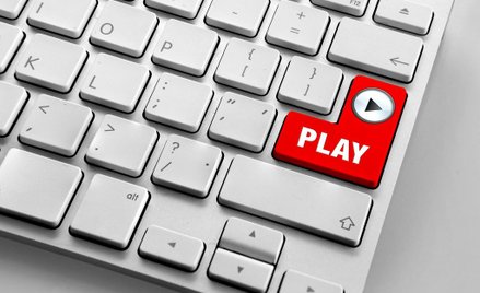 Sąd: YouTube zapłaci 10 tys. zł za obraźliwy film